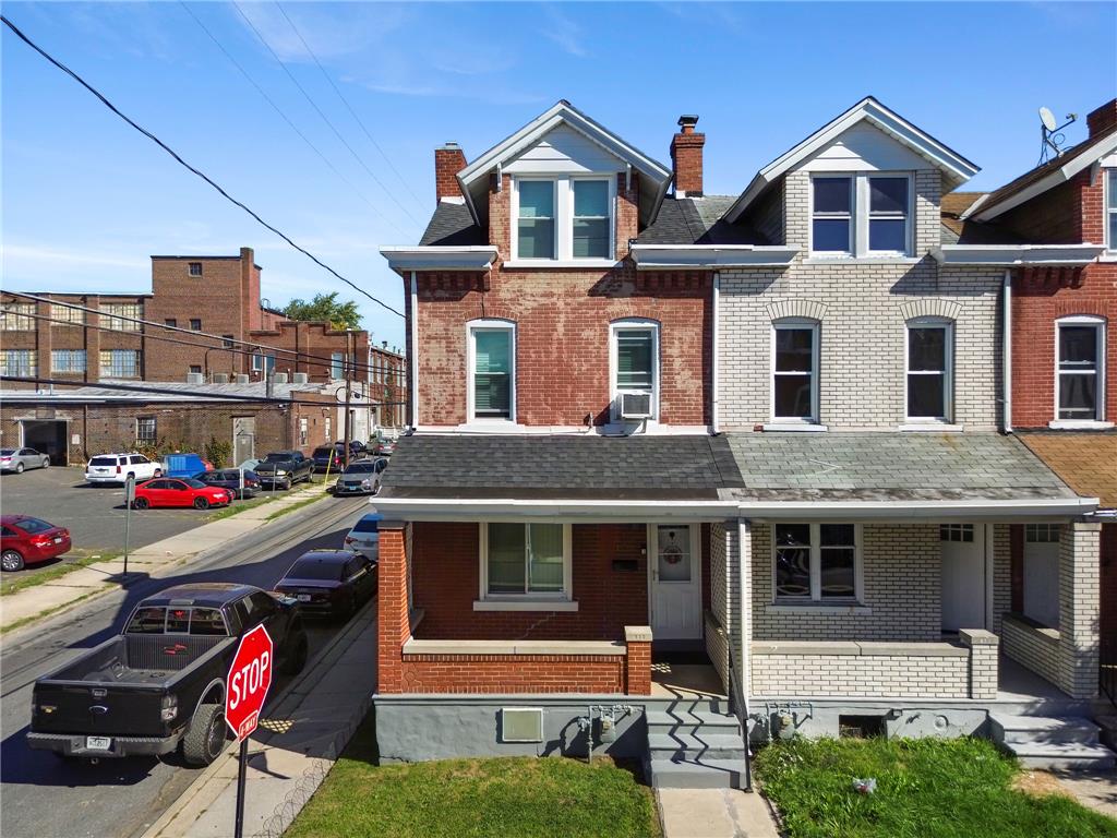 933 North Penn Street Property Photo 1