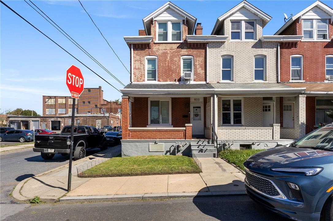 933 North Penn Street Property Photo 2