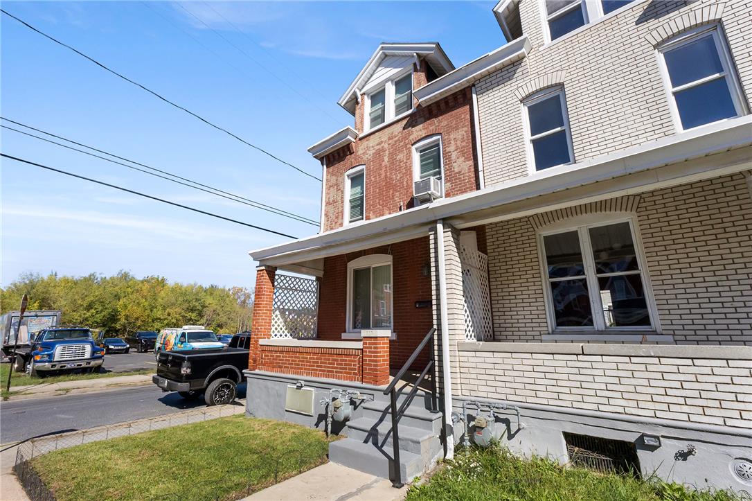 933 North Penn Street Property Photo 4