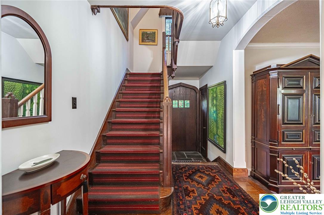 2929 Center Street Property Photo 10