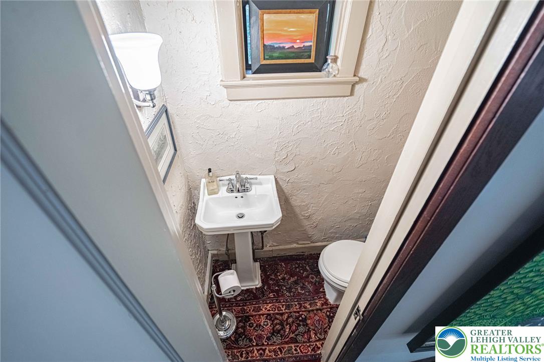 2929 Center Street Property Photo 11