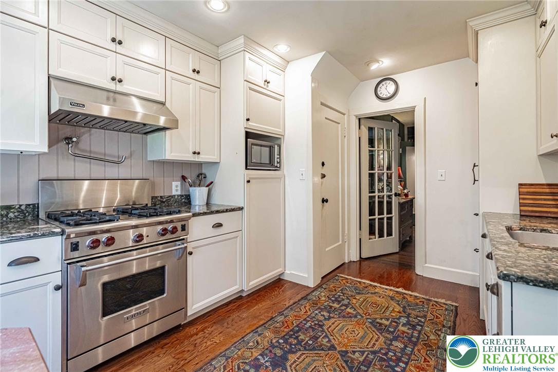 2929 Center Street Property Photo 25