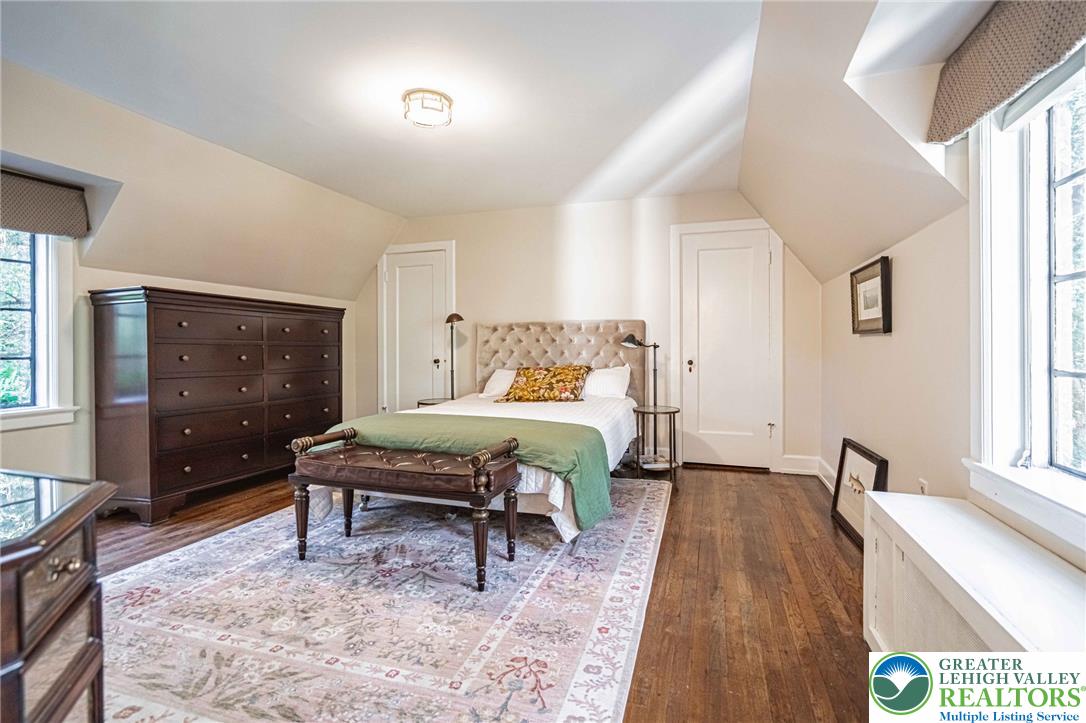 2929 Center Street Property Photo 37