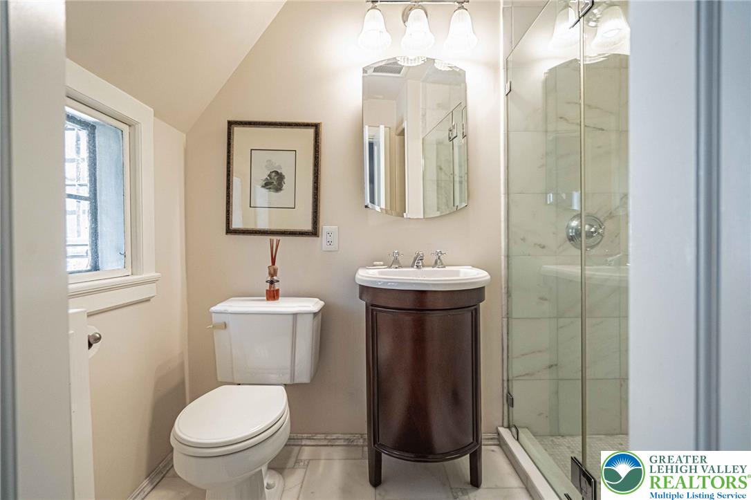 2929 Center Street Property Photo 40
