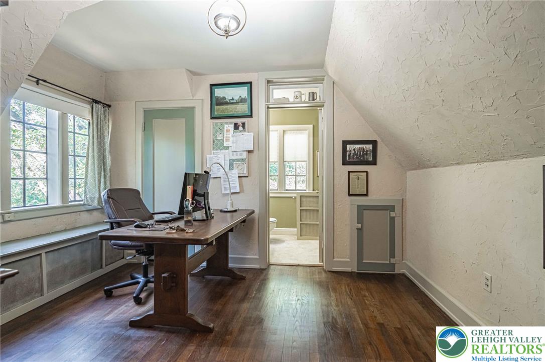 2929 Center Street Property Photo 50