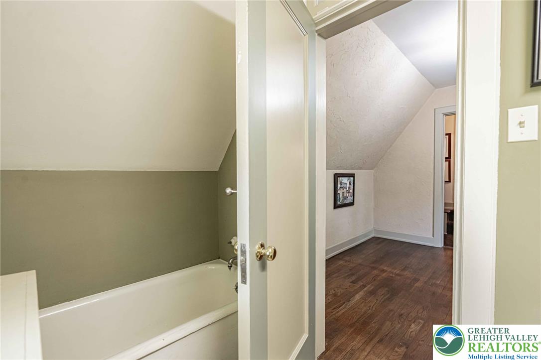 2929 Center Street Property Photo 53
