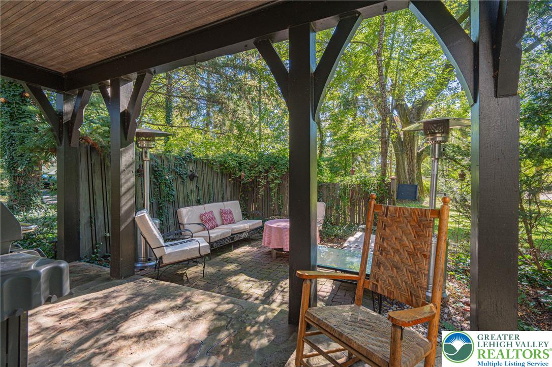 2929 Center Street Property Photo 56