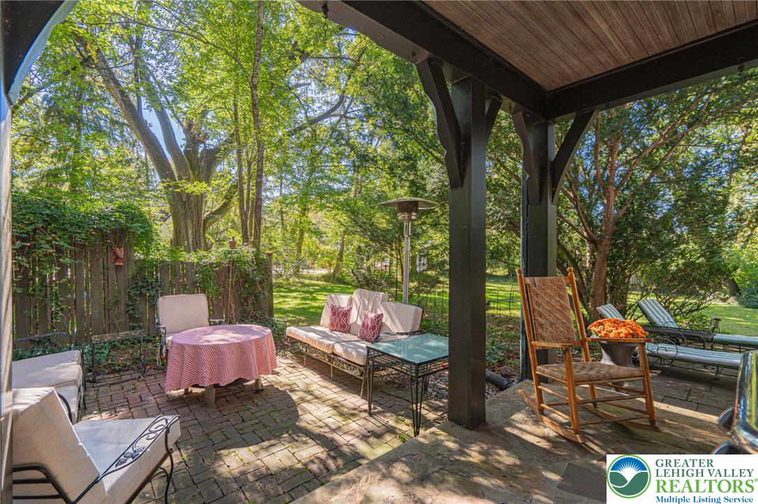 2929 Center Street Property Photo 57