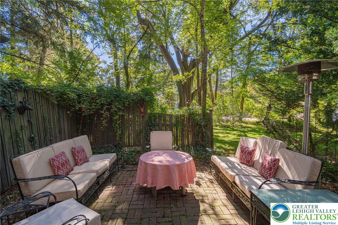 2929 Center Street Property Photo 58