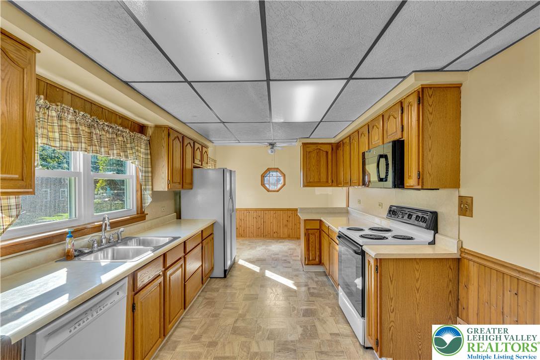 120 Cedar Road Property Photo 9