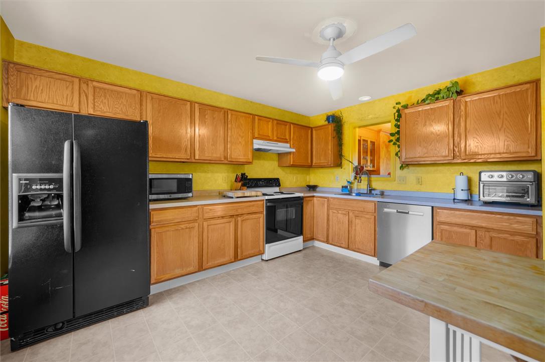 2811 Sequoia Drive Property Photo 8