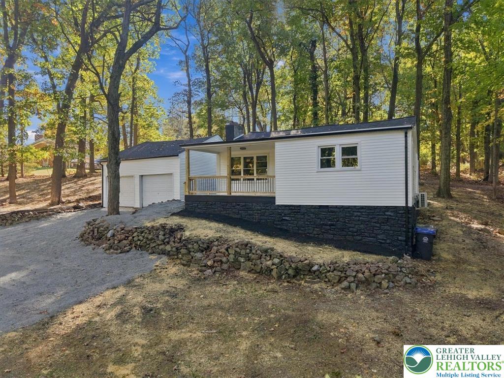 236 Chestnut Hill Road Property Photo 1