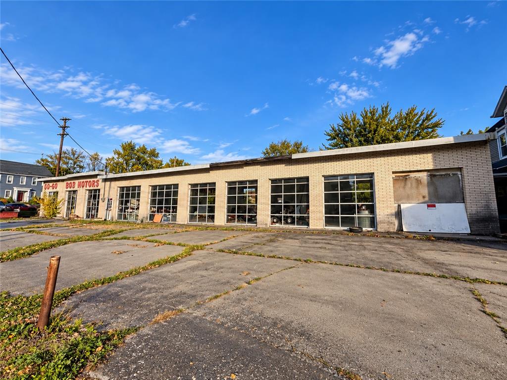 207 Broadway Property Photo 2