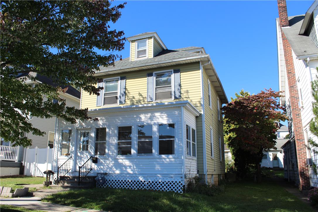 1827 Hay Terrace Property Photo 1
