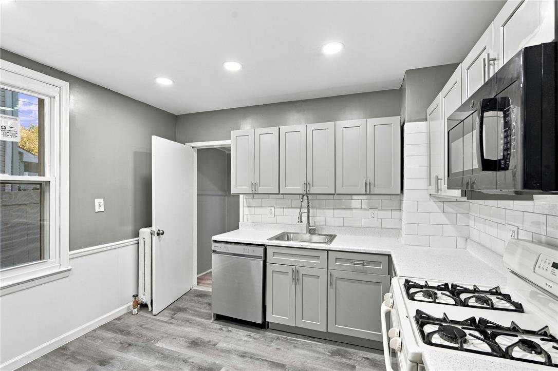 1827 Hay Terrace Property Photo 9