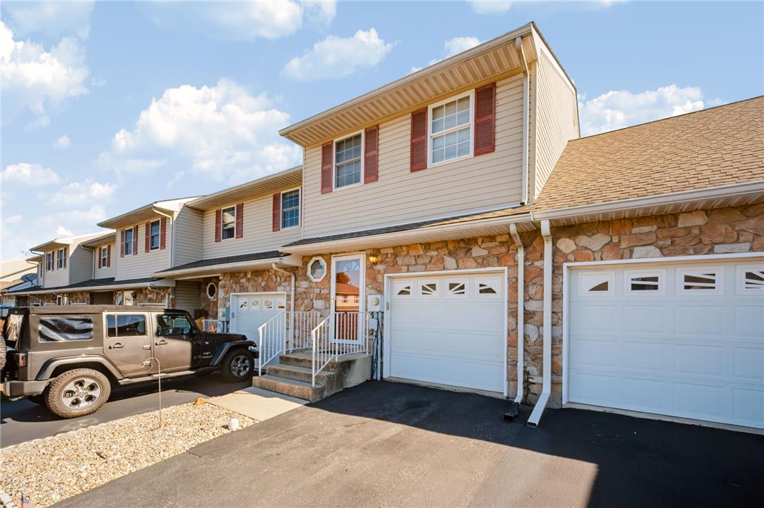 17 Saratoga Court Property Photo 2