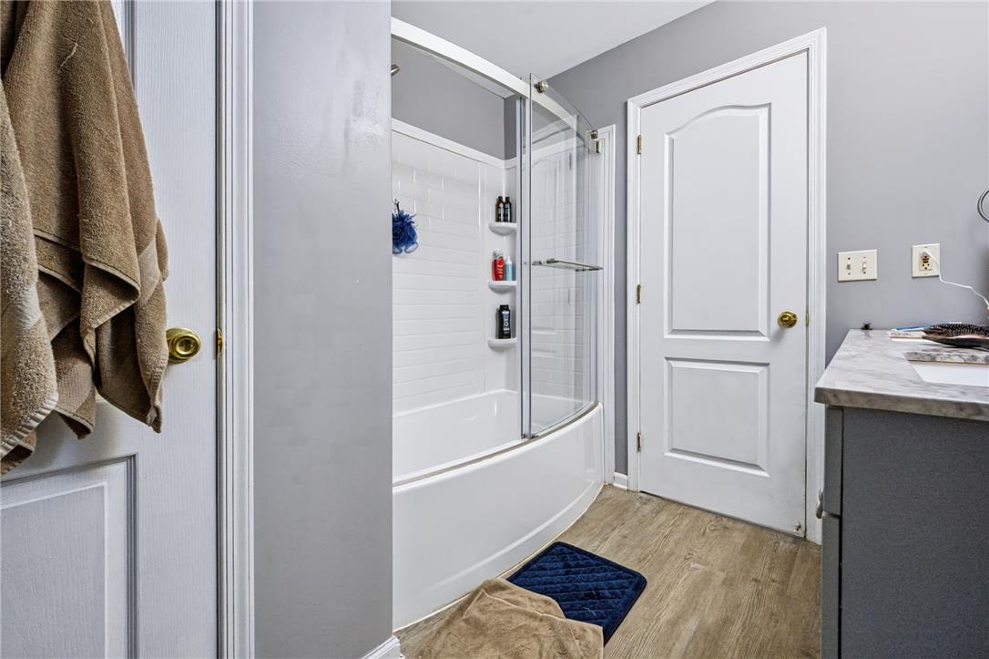 17 Saratoga Court Property Photo 11