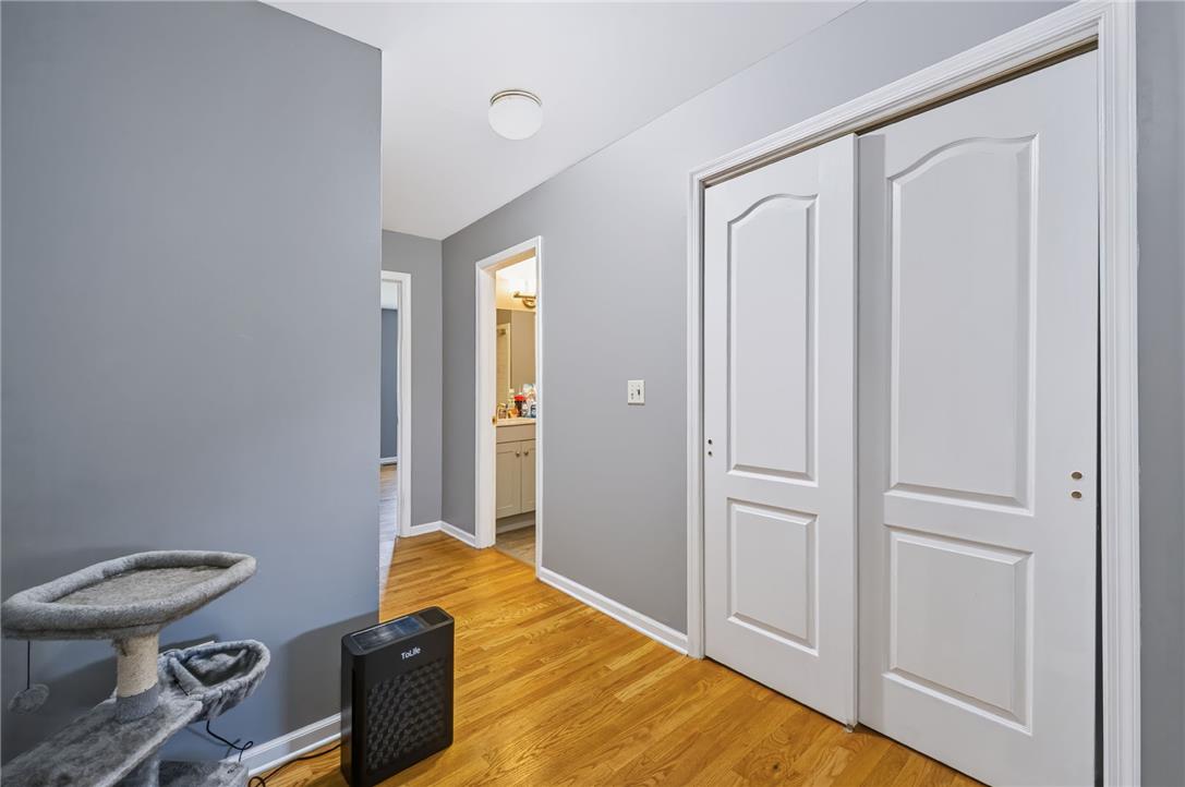 17 Saratoga Court Property Photo 13