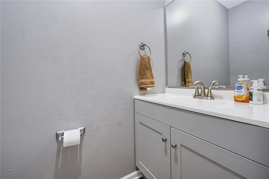 17 Saratoga Court Property Photo 19