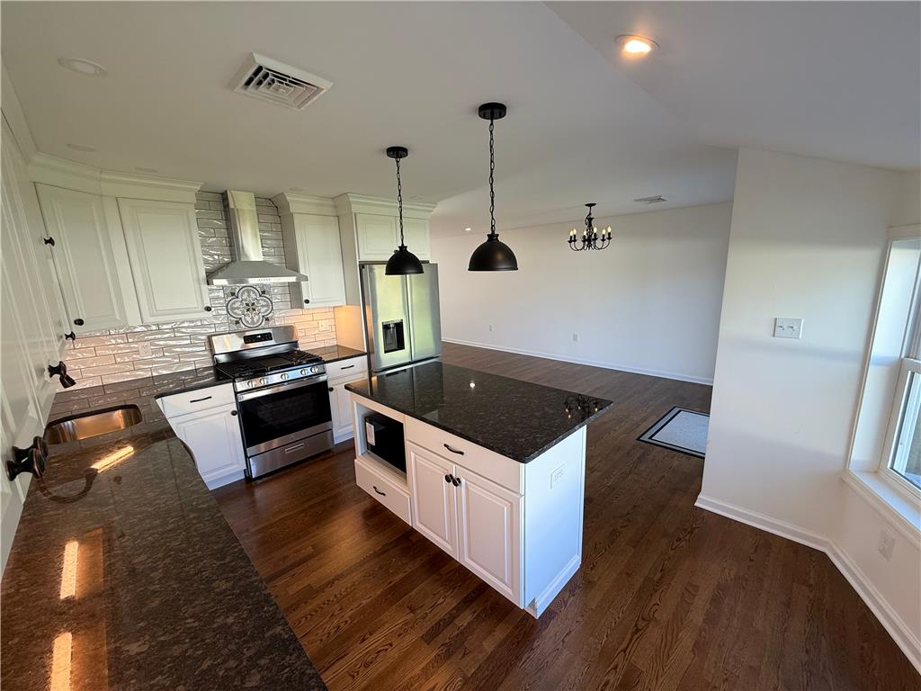 5833 Hill Drive Property Photo 11