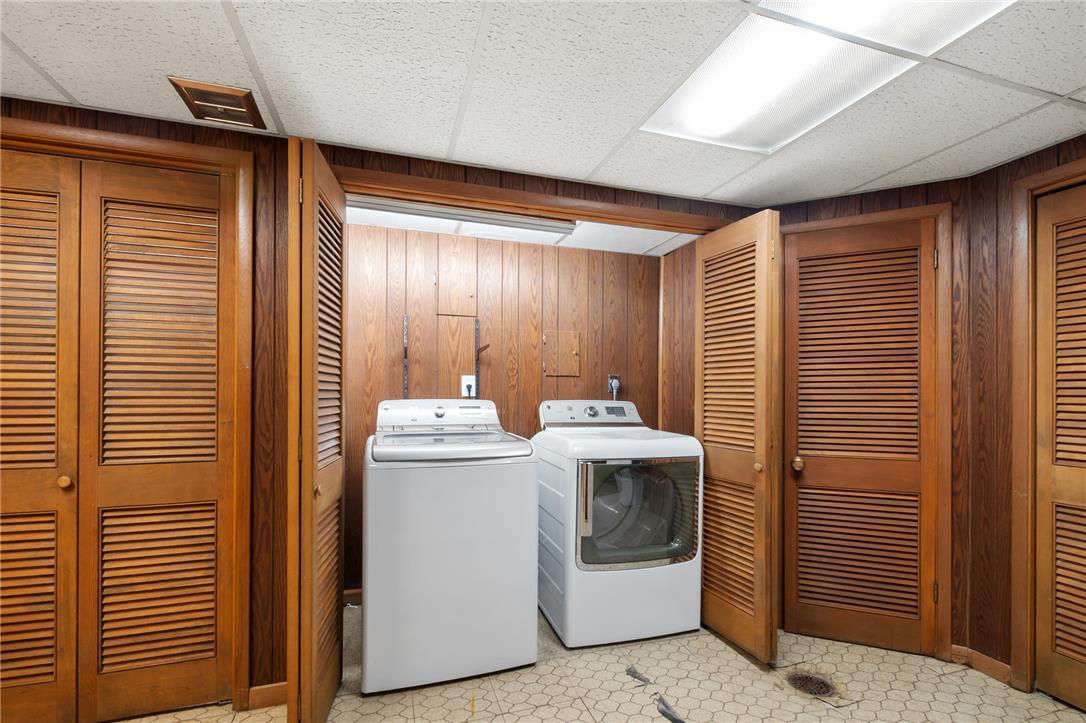 2145 Mark Twain Circle Property Photo 24