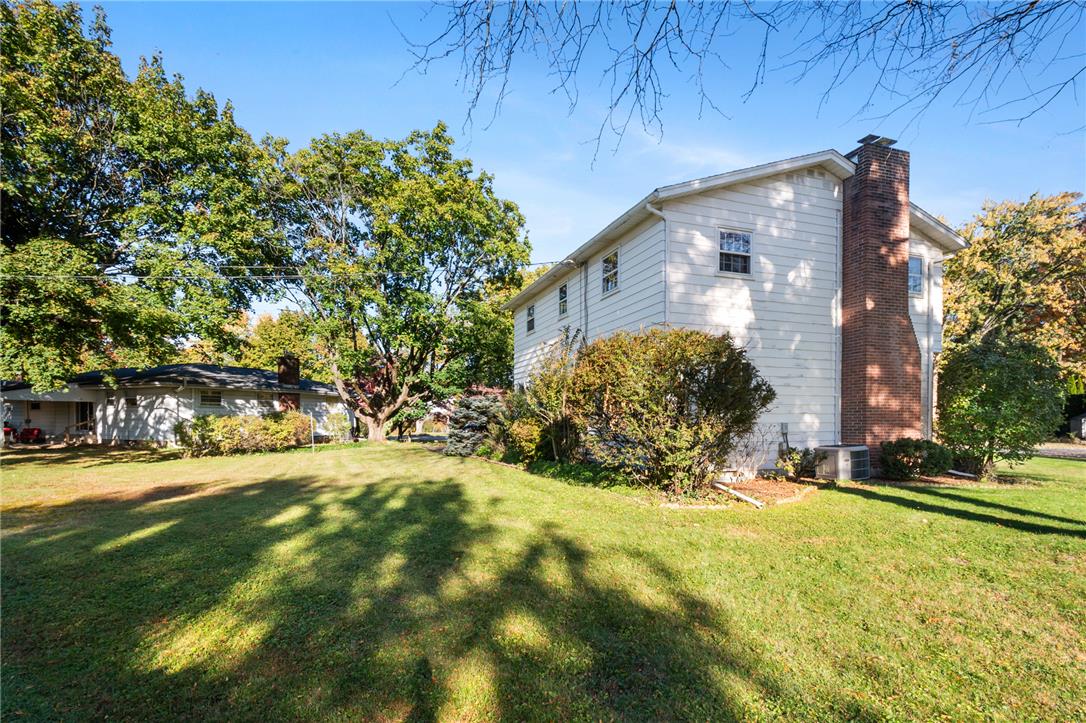 2145 Mark Twain Circle Property Photo 27