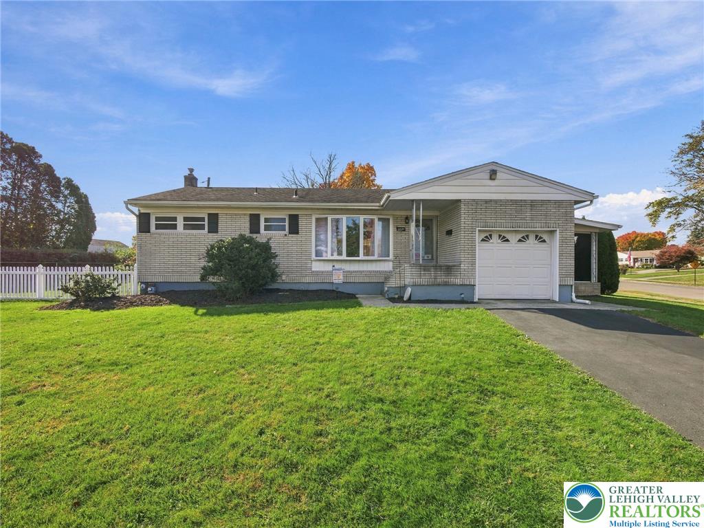 2227 Allwood Drive Property Photo 1