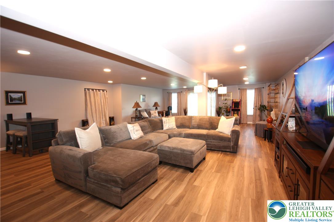 8157 Century Boulevard Property Photo 20