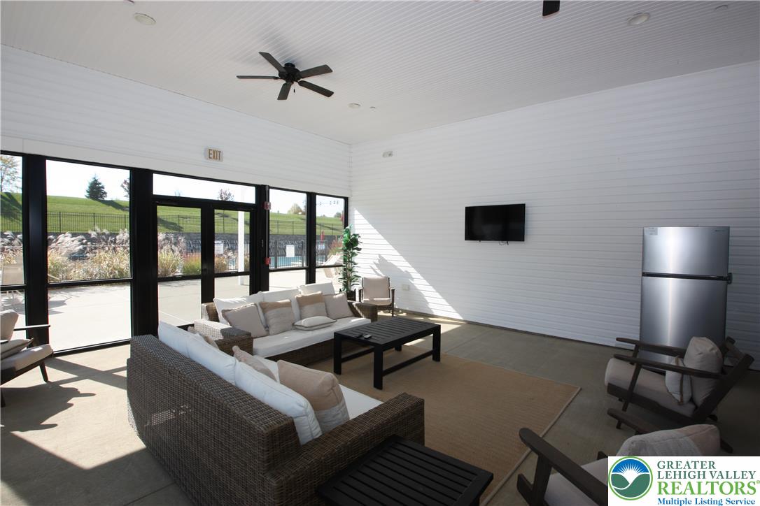 8157 Century Boulevard Property Photo 32