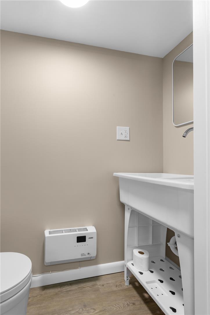 1149 East 3rd Street Property Photo 25