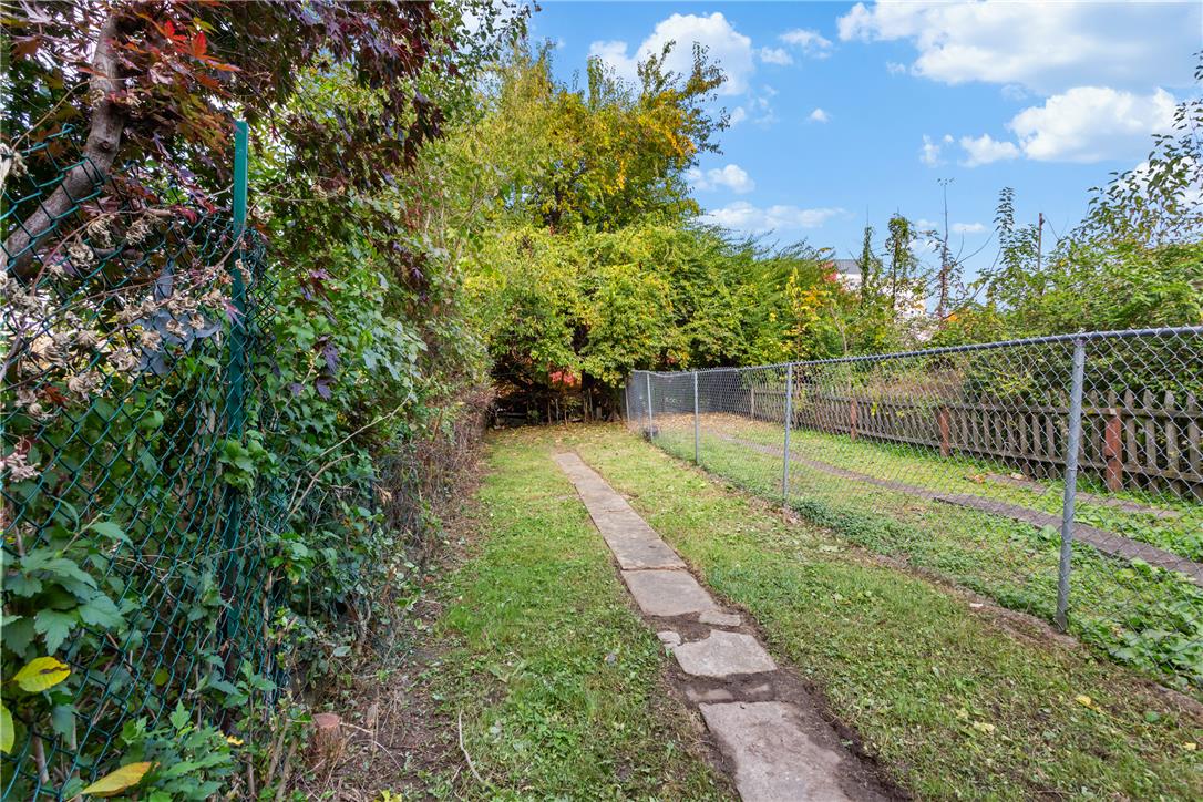 1149 East 3rd Street Property Photo 26
