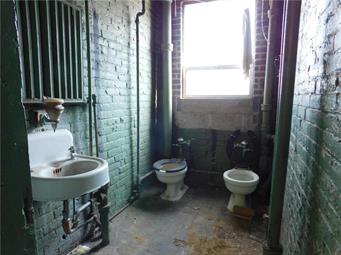 813 4th Street Property Photo 8