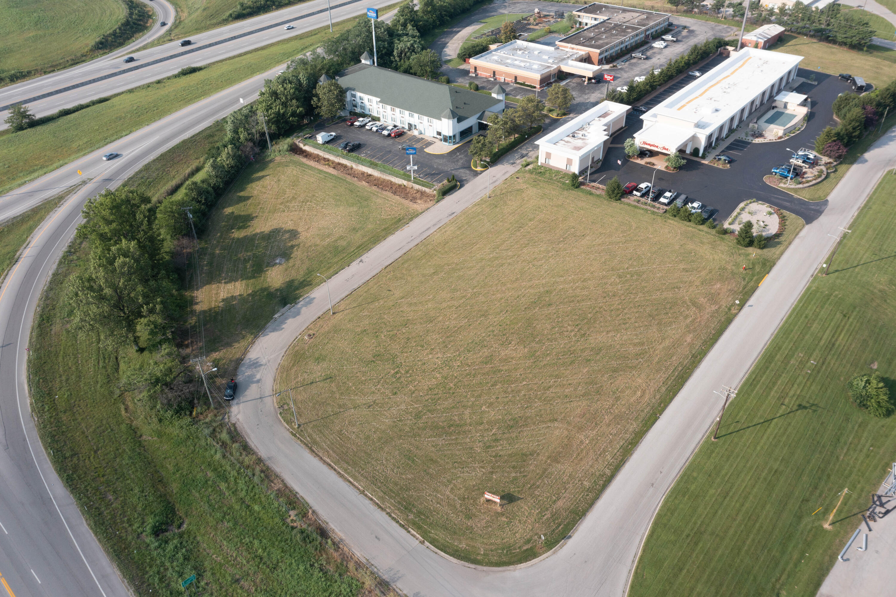 800 Interstate Drive Property Photo 4