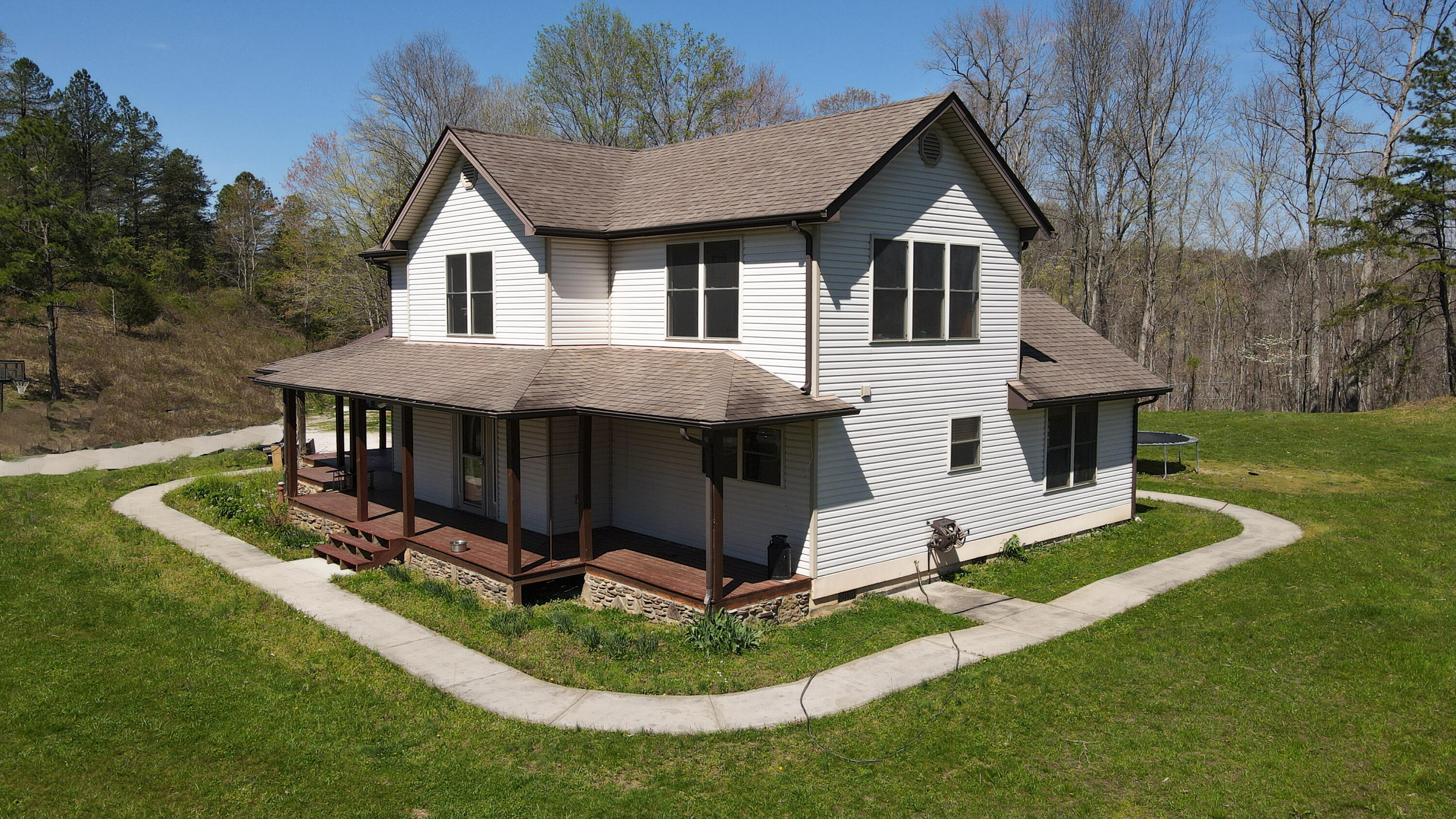 7401 Hwy 89 N Property Photo 4