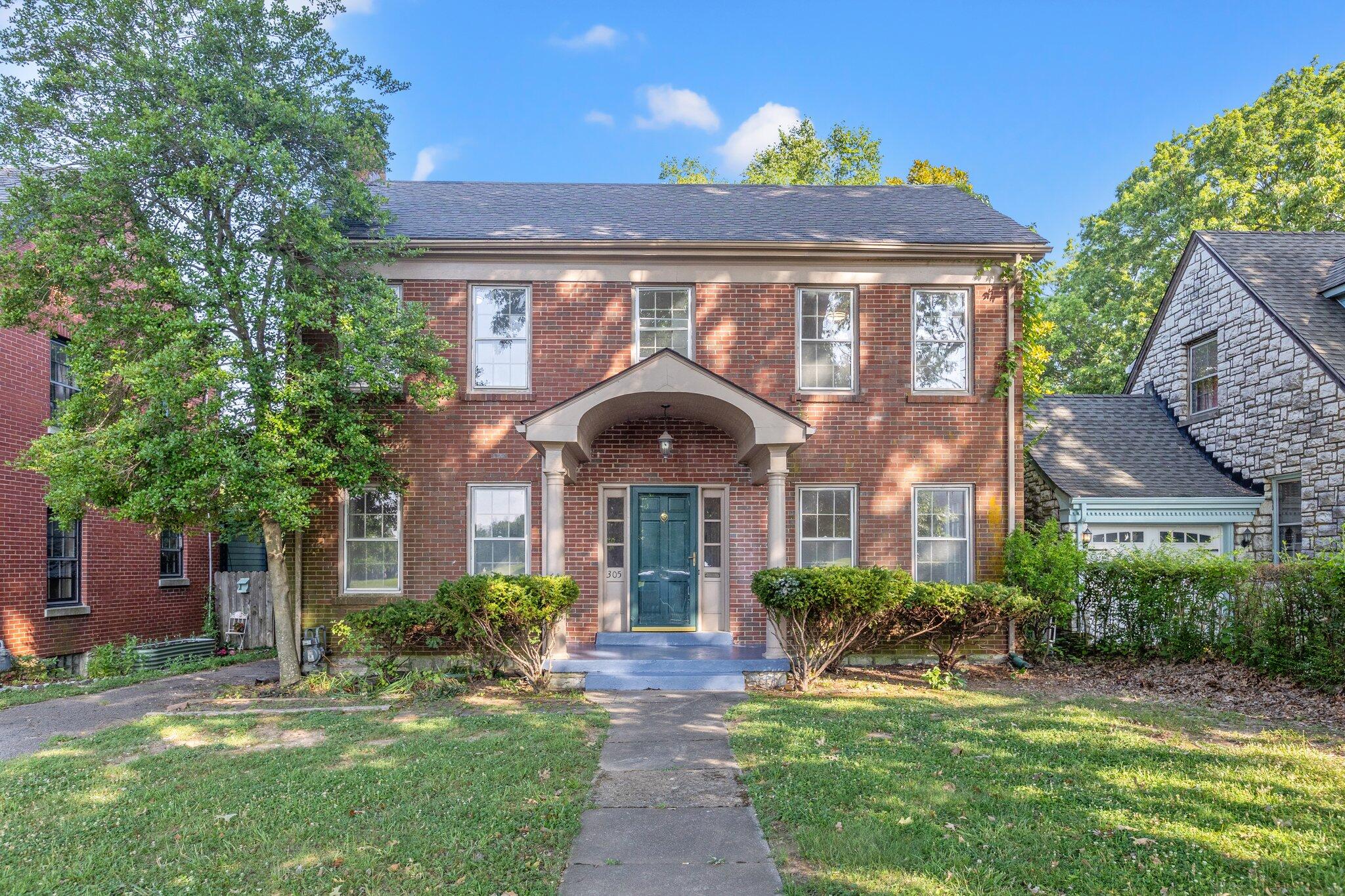 305 Lafayette Parkway Property Photo 1