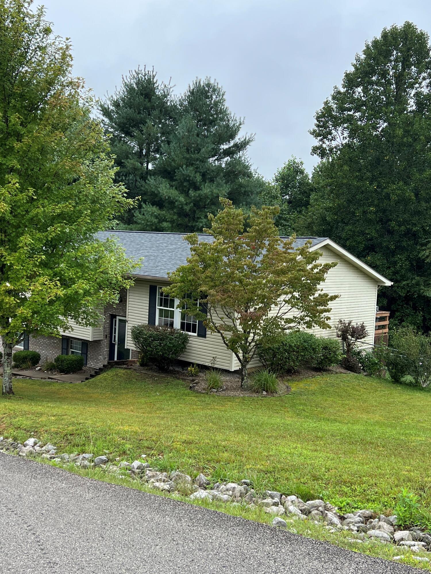 210 Blossom Ridge Drive Property Photo 1