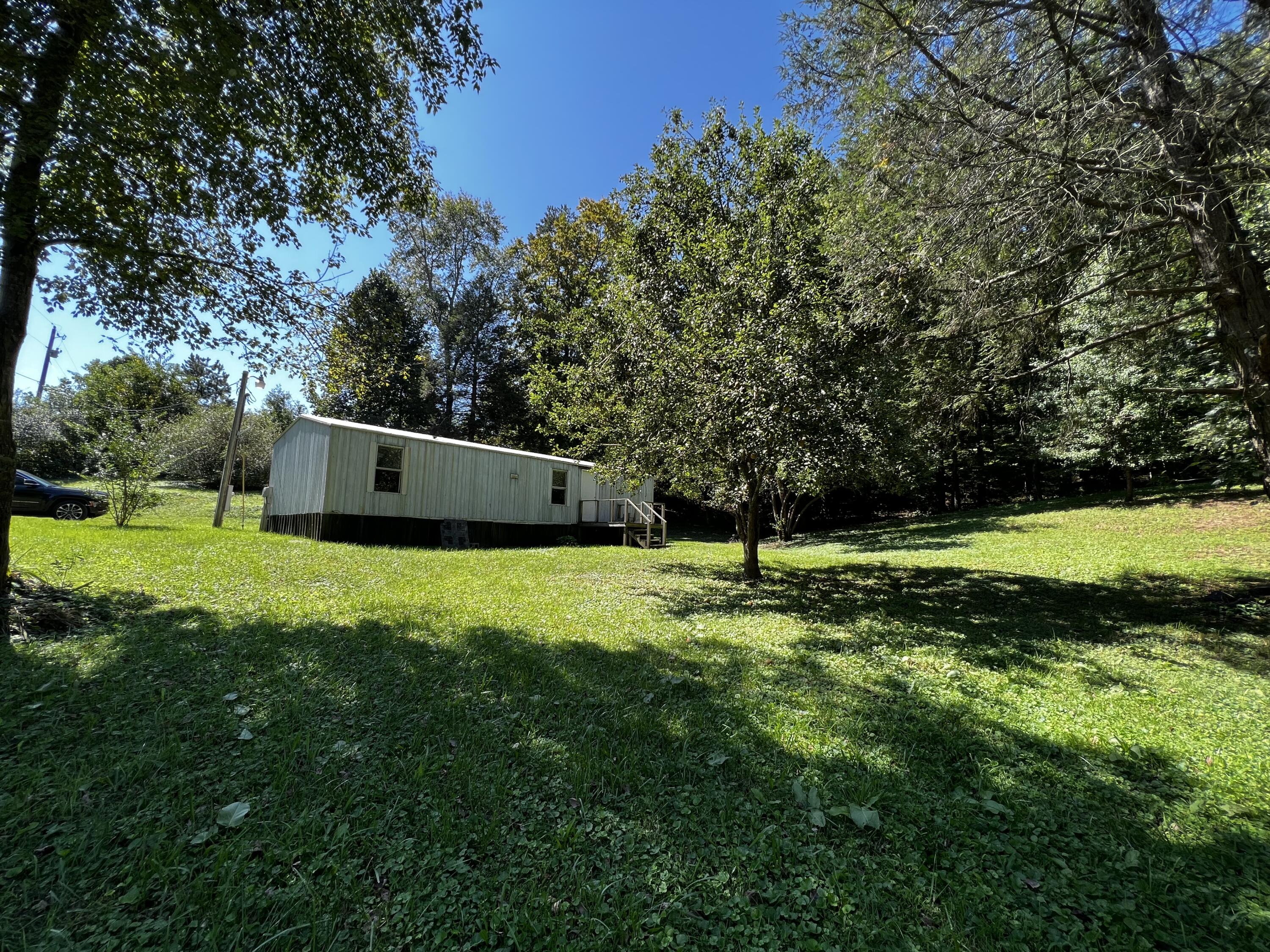 916 Hwy 30 E. Property Photo 4