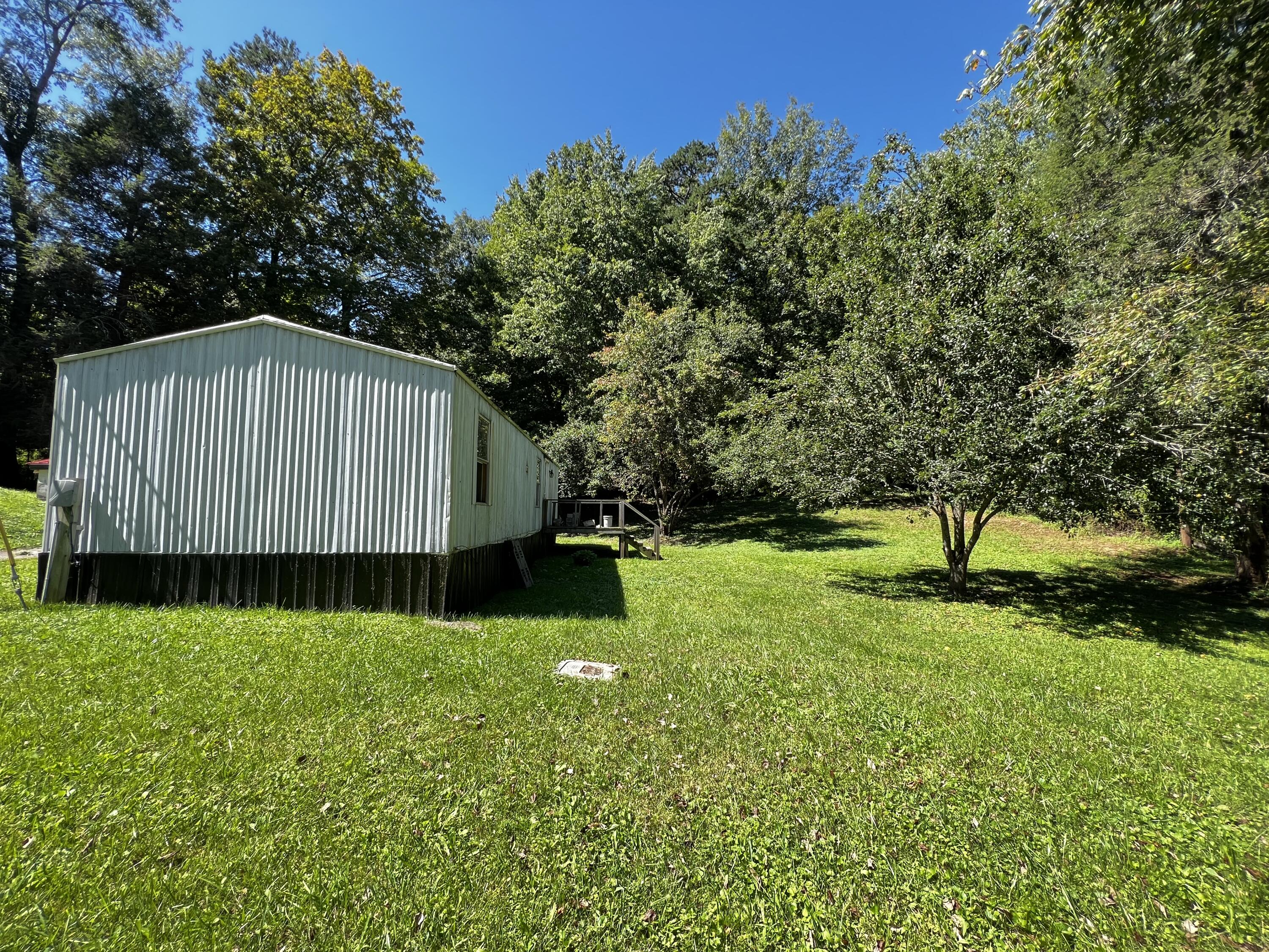 916 Hwy 30 E. Property Photo 6
