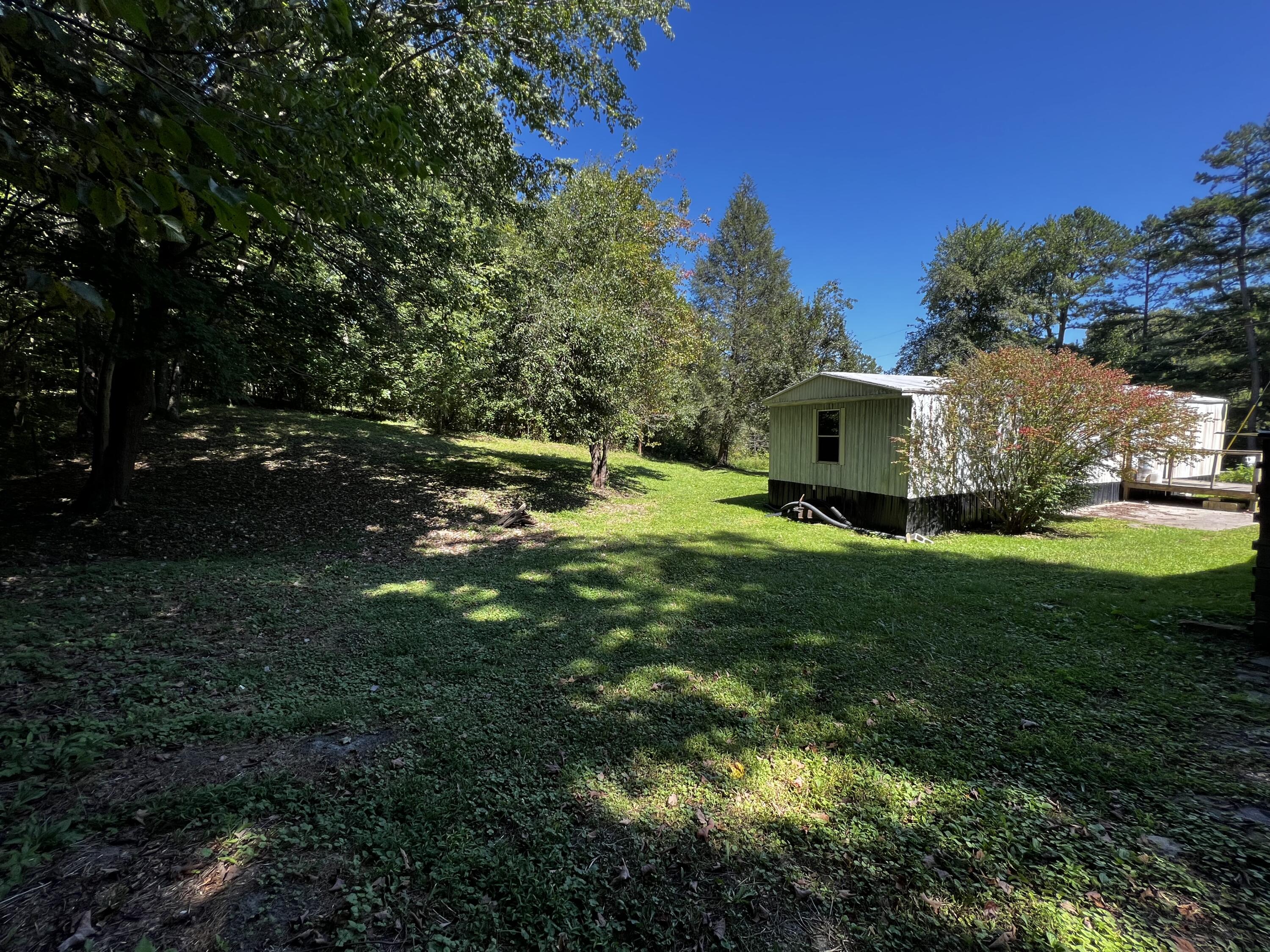916 Hwy 30 E. Property Photo 8