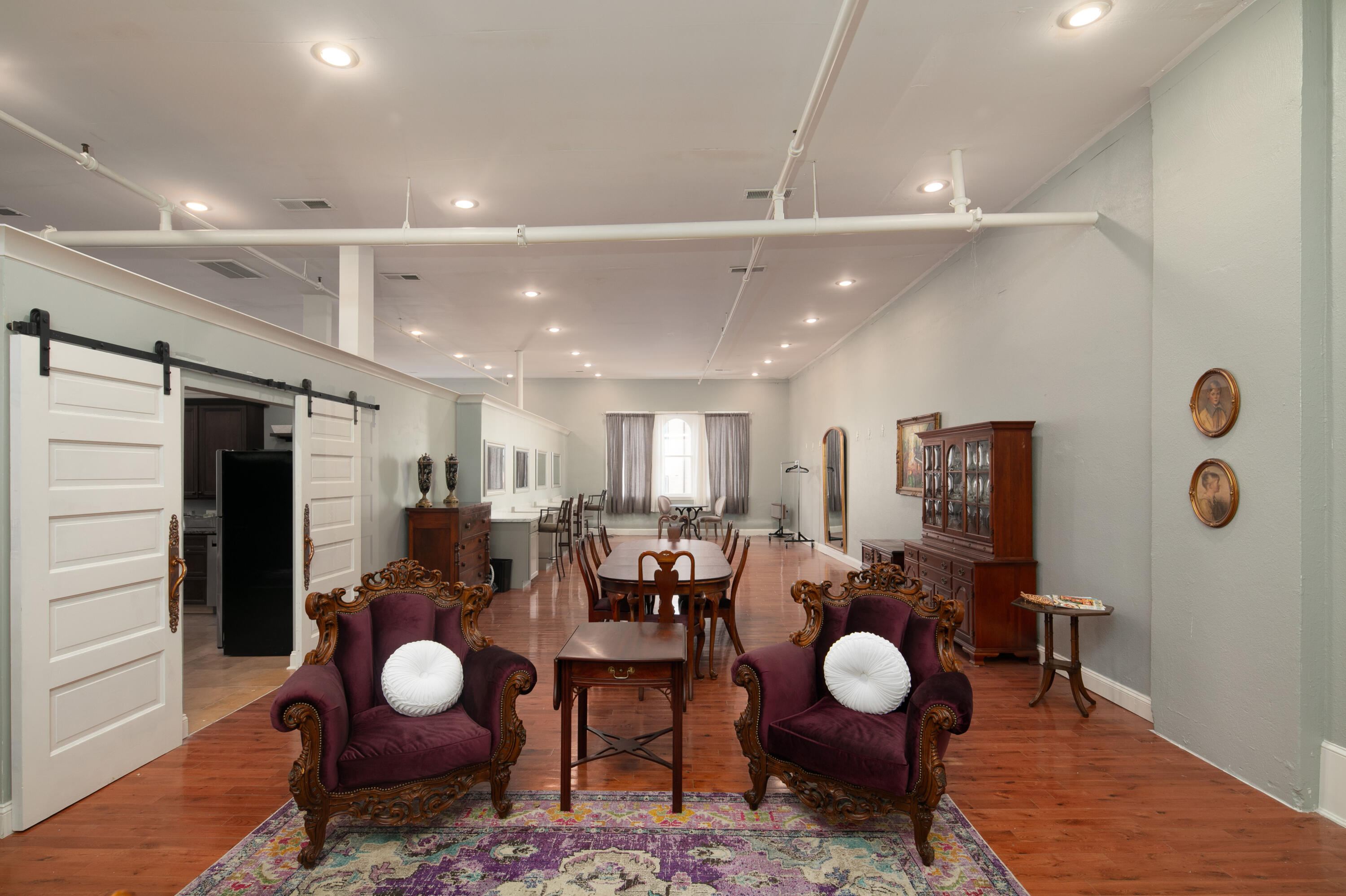 101 S Main Property Photo 8