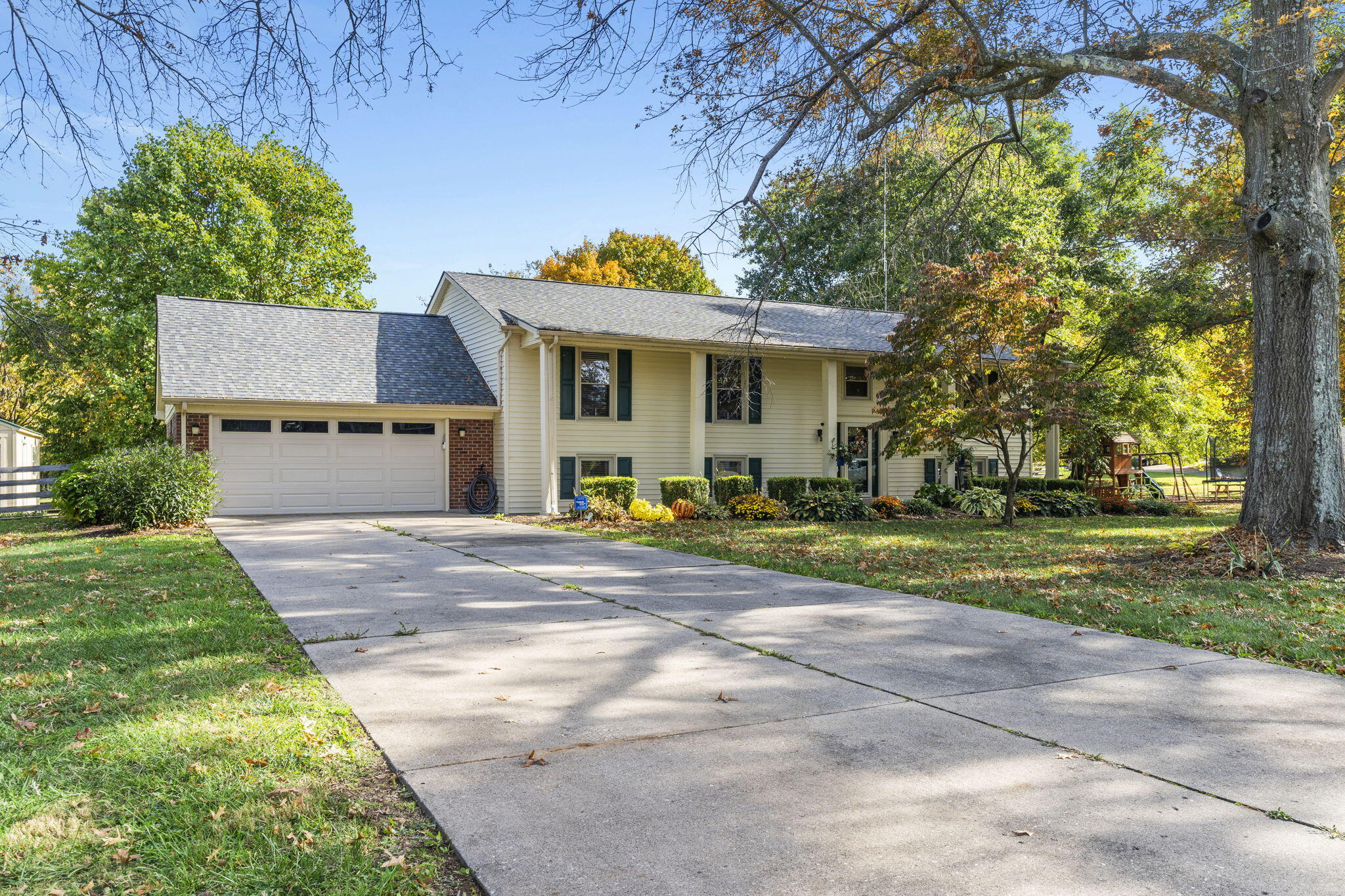 101 Lantern Way Property Photo 1