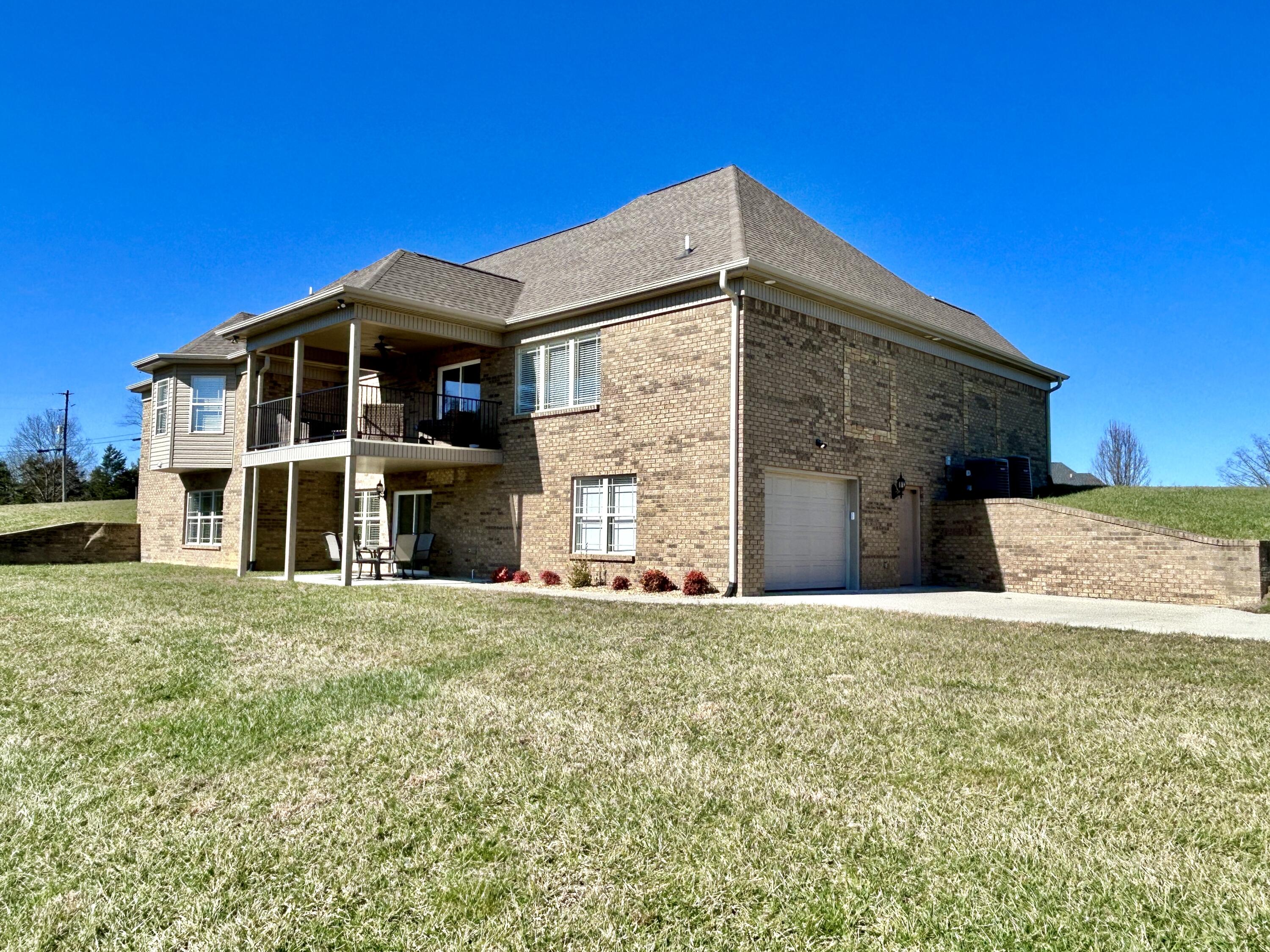 24 Shimmering Moon Drive Property Photo 11