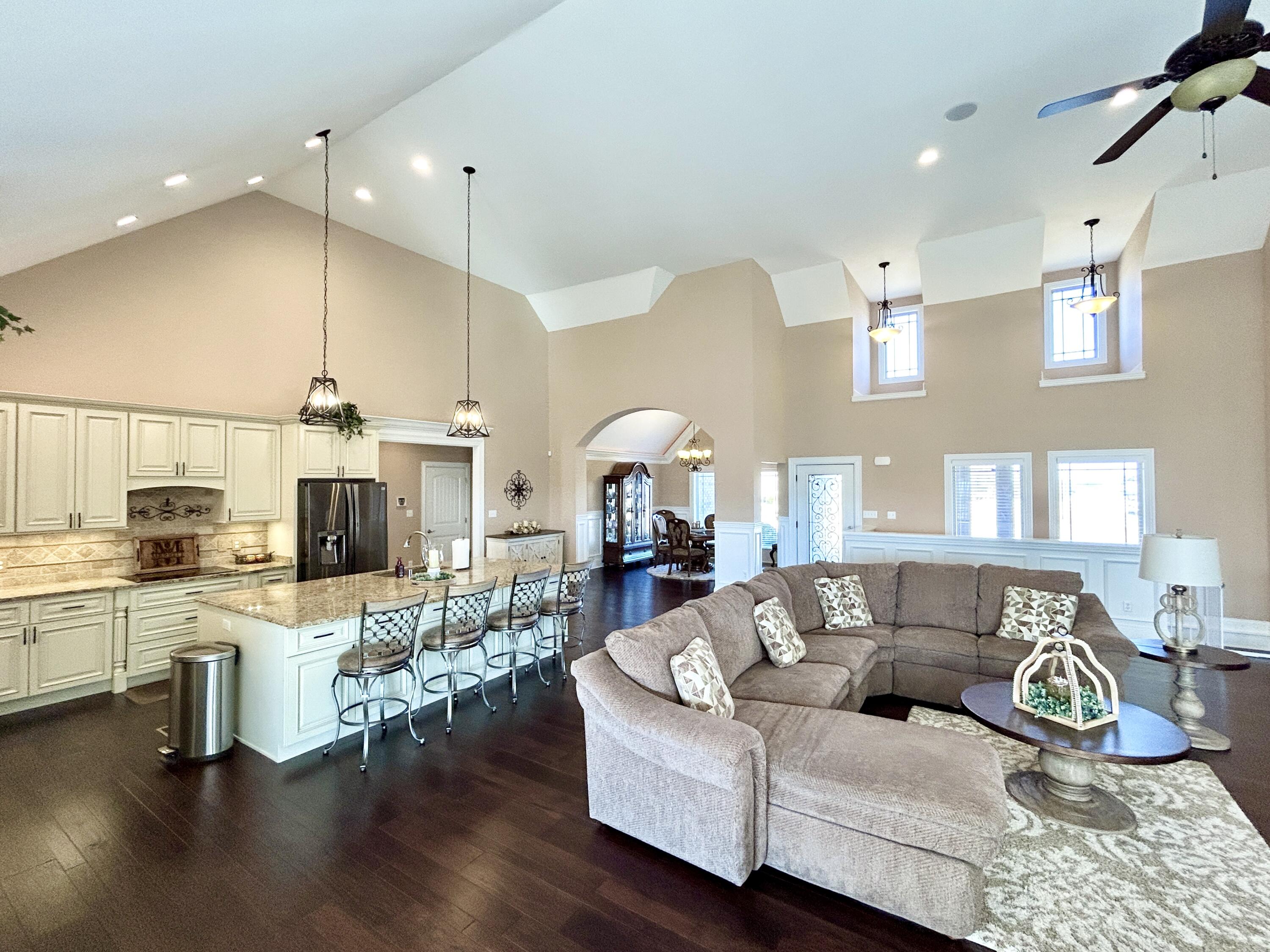 24 Shimmering Moon Drive Property Photo 37