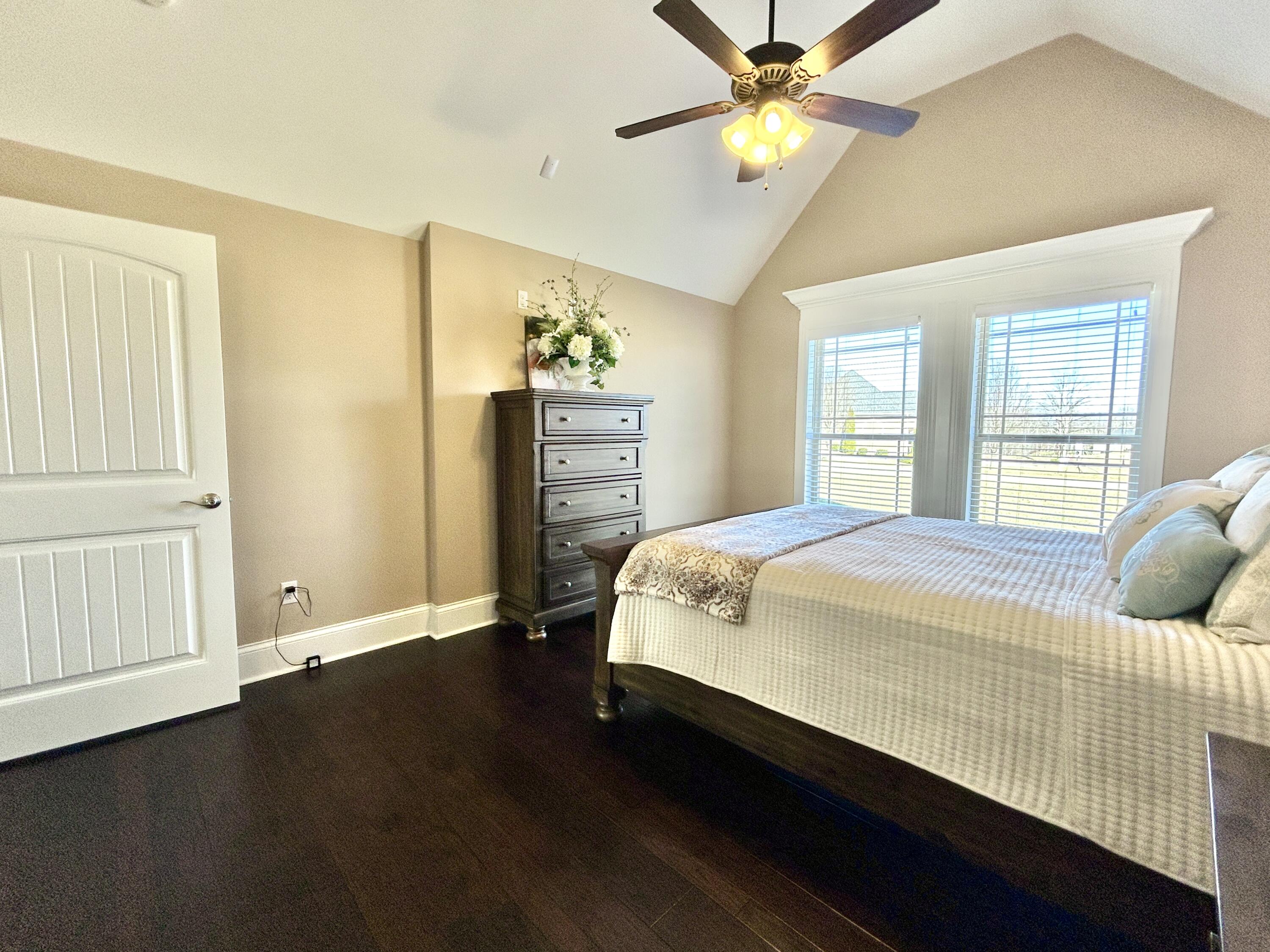 24 Shimmering Moon Drive Property Photo 44