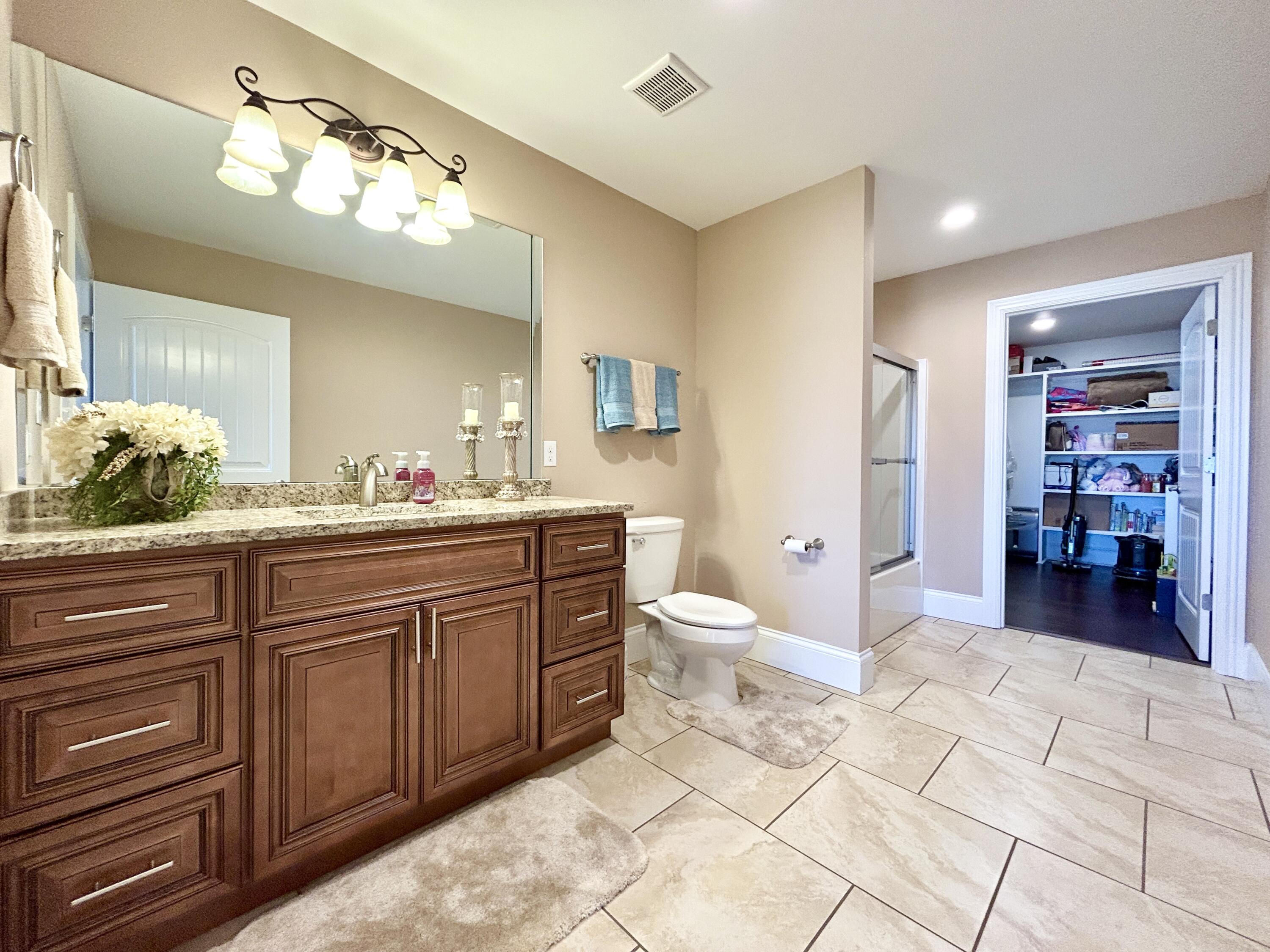 24 Shimmering Moon Drive Property Photo 47
