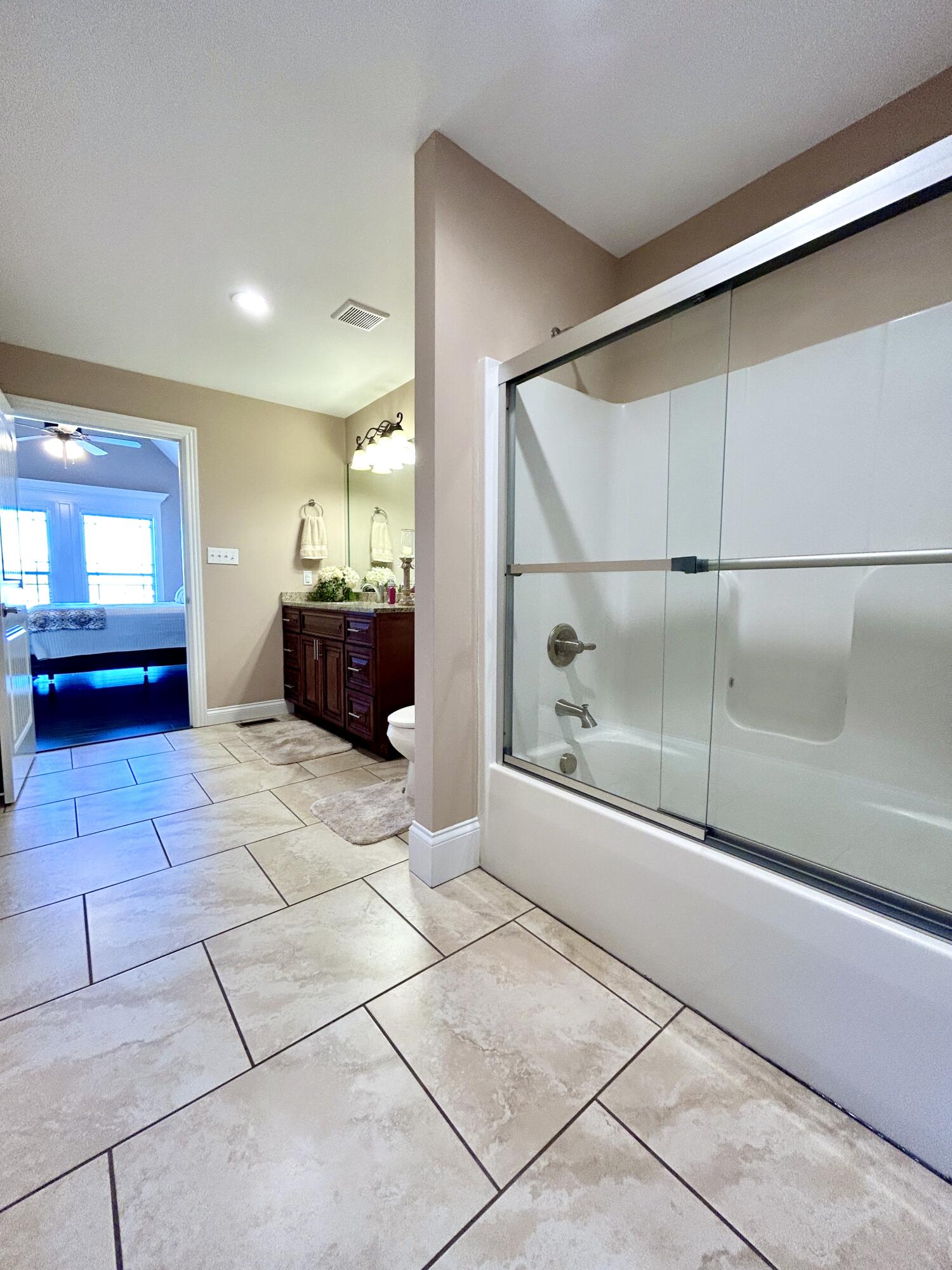 24 Shimmering Moon Drive Property Photo 48