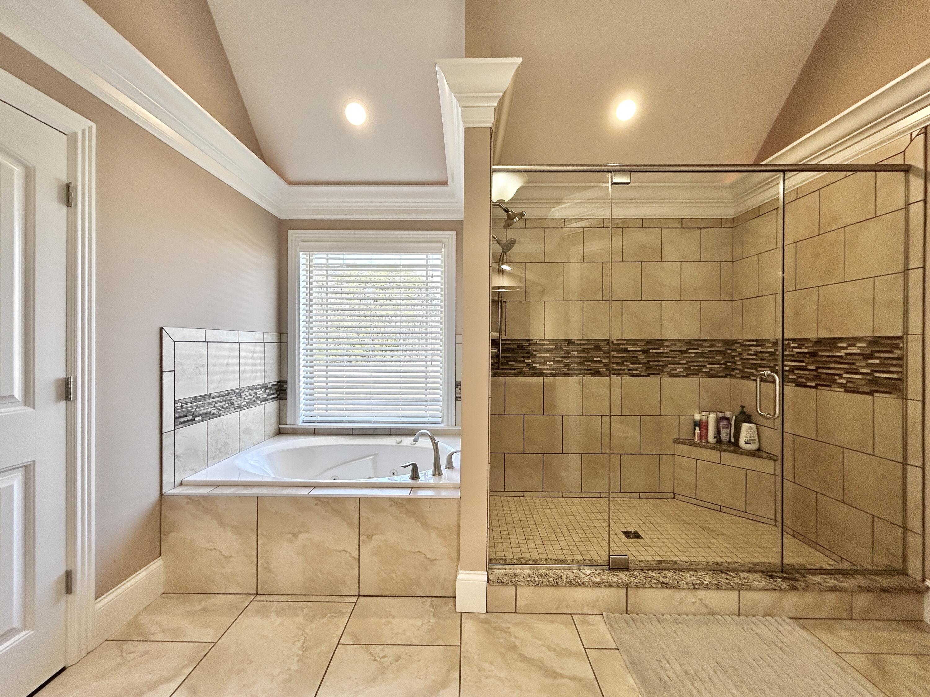 24 Shimmering Moon Drive Property Photo 62