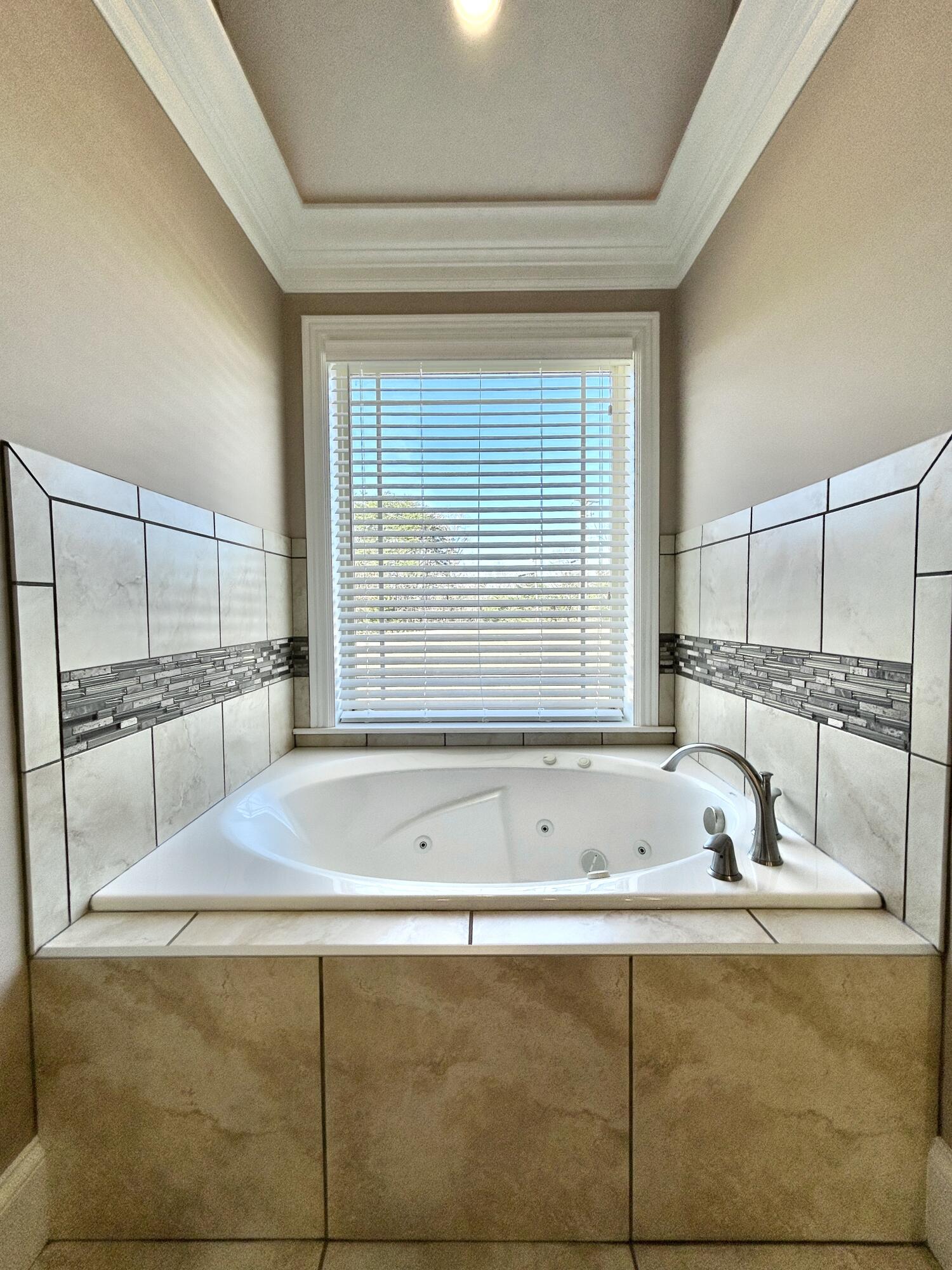 24 Shimmering Moon Drive Property Photo 64