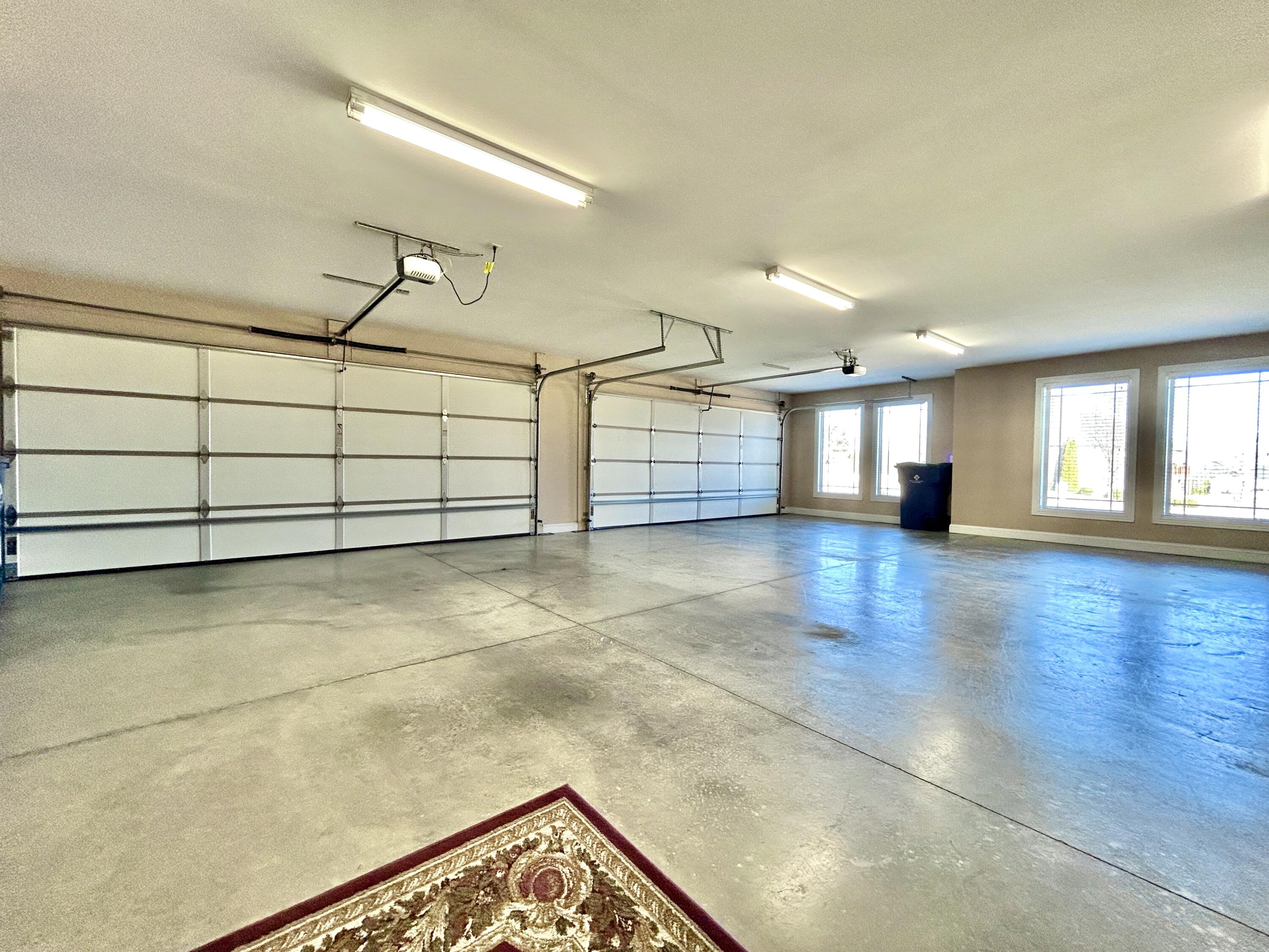 24 Shimmering Moon Drive Property Photo 69