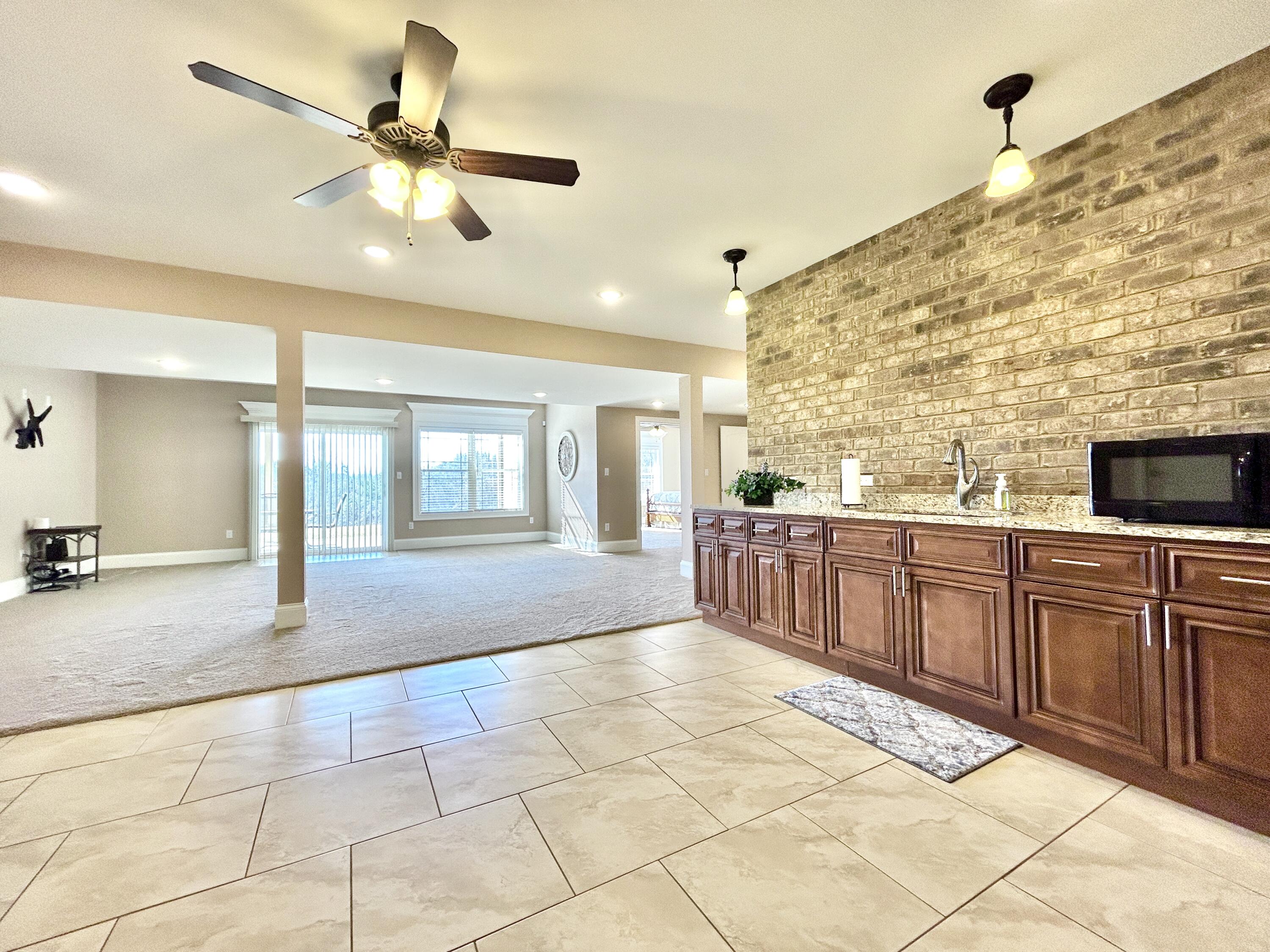 24 Shimmering Moon Drive Property Photo 76